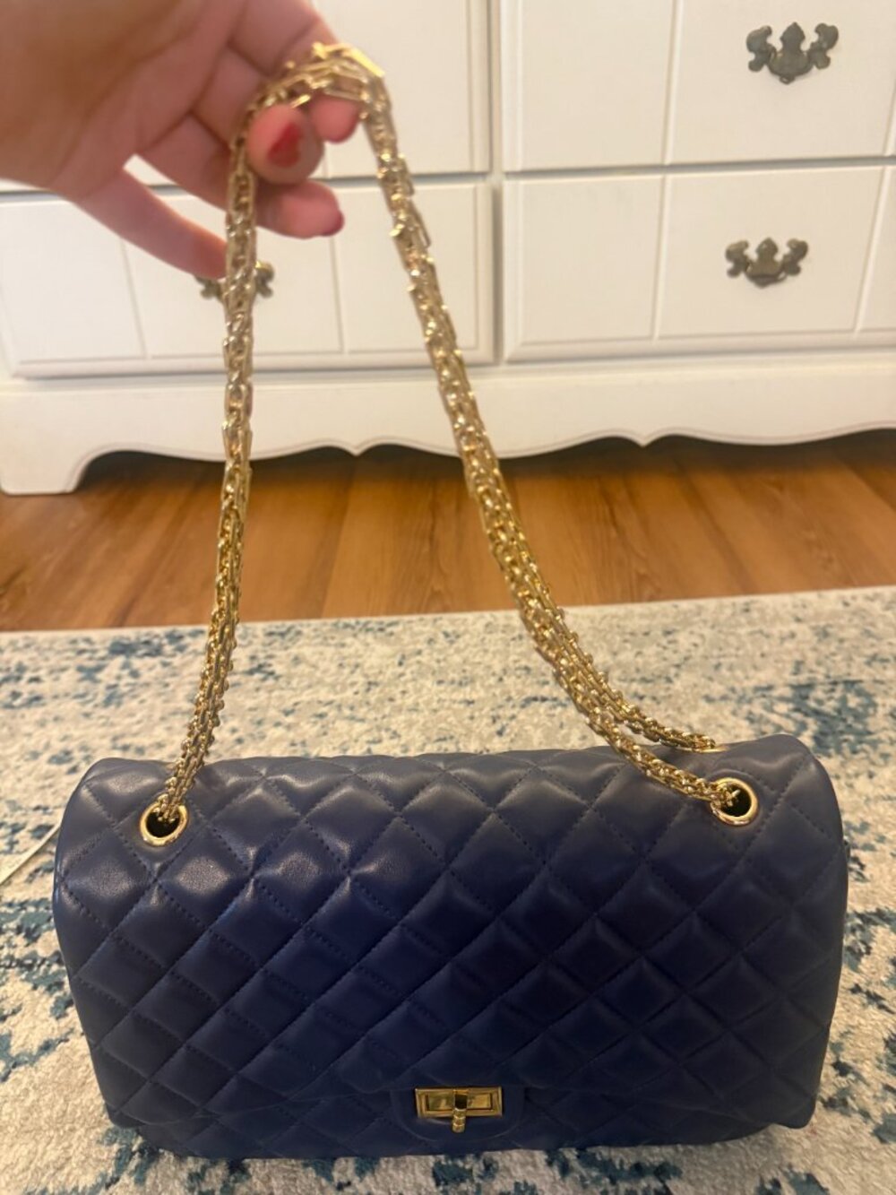 Ainifeel Navy Quilted Leather Bag with Gold Chain - Picture 5 of 16